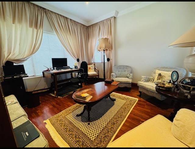 3 BEDROOM HOUSE FOR SALE IN MIDSTREAM ESTATE